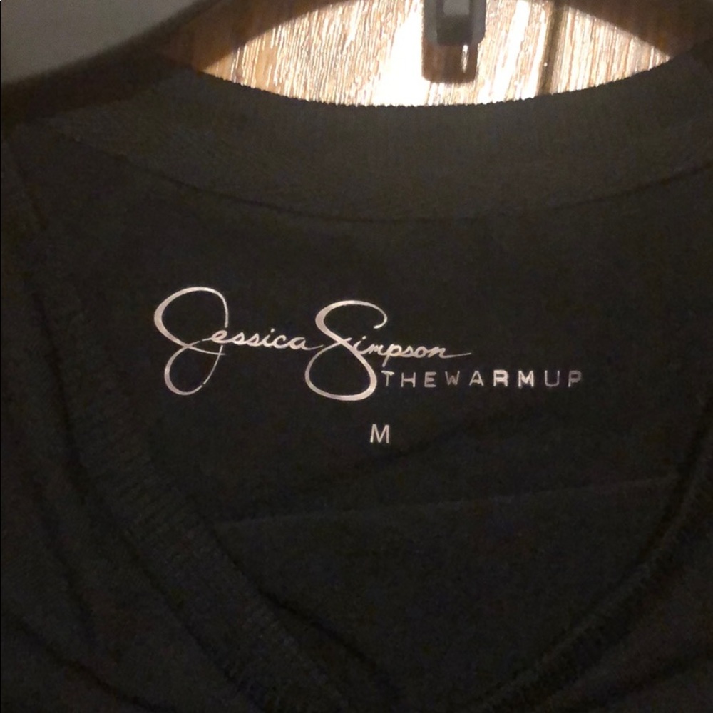 Jessica Simpson activewear crop top - Picture 3 of 3